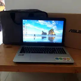 Laptop Desain 15.6in Asus X555Q AMD A10 Gen7 Ram 8GB Dual VGA FULLSET