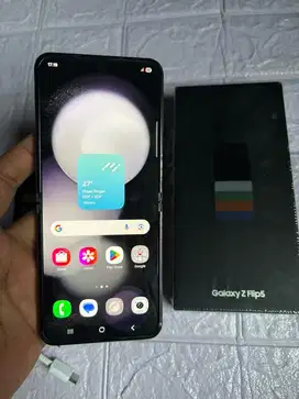 Samsung Z FLip 5 Ram 8gb Rom 512gb Lengkap MuLus Masih Garansi Bisa TT