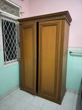 Lemari dua Pintu