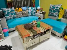 Sofa set 2 buah dan meja ruang tamu