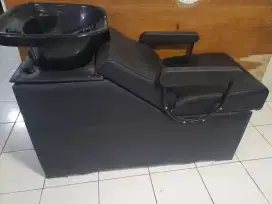 Dijual kursi keramas  bekas salon