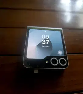 Dijual Samsung ZFlip6 256G Kondisi Istimewa