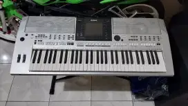 Keyboard yamaha psr s900