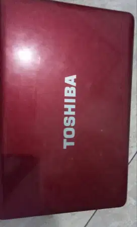 jual laptop toshiba satellite L735