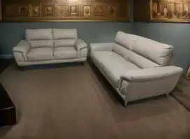 Jual murah Sofa tamu Informa Kringle seat 32 good cond