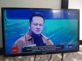 TV LED Samsung 32 inch Kondisi Mati lengkap STB Antena