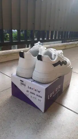 Jual Sepatu Cats Warna Putih