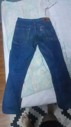 Celana levis bahan meral ga panas