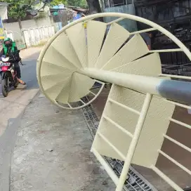 Tangga putar minimalis mewah bahan full besi galpanis