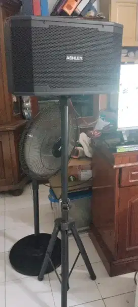 SPEAKER ASHLEY KARAOKE