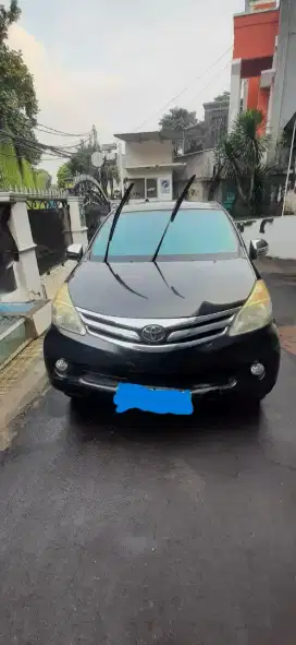 Toyota New Avanza 1.3 M/T Manual