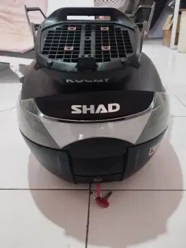 Box Motor ORI Merk SHAD + Breket KUCAY