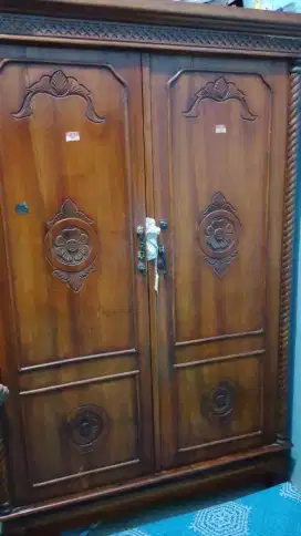 Lemari Kayu Jati 2 Pintu