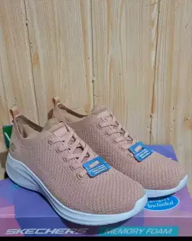 Jual sepatu Skechers