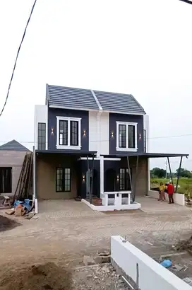 Rumah 2 lantai SHM