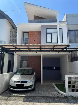 DISEWAKAN RUMAH MODERN CLUSTER 2 LANTAI DI CIHANJUANG BANDUNG