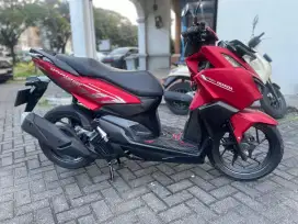 VARIO 160 CBS 2023 (KM 8K ASLI)
