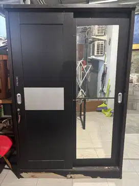 Lemari Pakaian 2 Pintu Sleding
