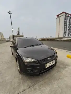 Jual Bu Ford focus matic hatchback tahun 2007