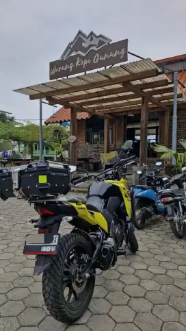 Suzuki vstrom 250 sx kuning tahun 2023 pembelian 2024