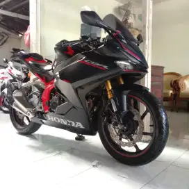 DP 18 JT/ BUNGA MENURUN 2%/ HONDA CBR 25P R ABS TAHUN 2023