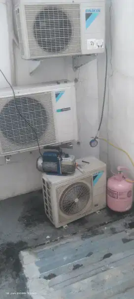 JASA SERVICE AC PANGGILAN BONGKAR PSANG AC KULKAS DAN LAIN NYA
