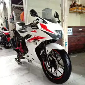 SUZUKI GSX TAHUN 2017 PAJAK OFF 3X SURAT LENGKAL BALI DHARMA MOTOR
