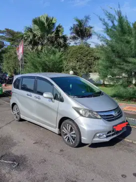 Di Honda Freed SD 2011 PJK idup panjang
