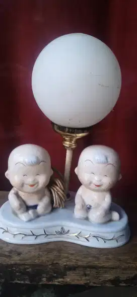 Hiasan porselen