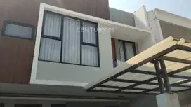Rumah Baru Direnovasi Di Taman Modern Cakung Jakarta Timur