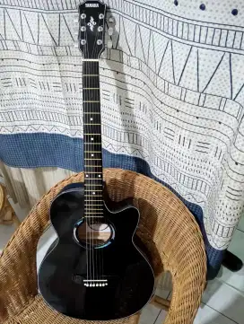 Gitar akustik Yamaha apx 500, tanbes