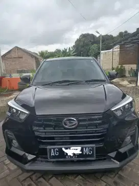 Mobil mewah irit gress