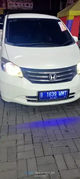 Freed PSD 2009 warna putih pajak panjang