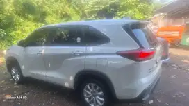 Toyota Kijang Innova 2023 Bensin