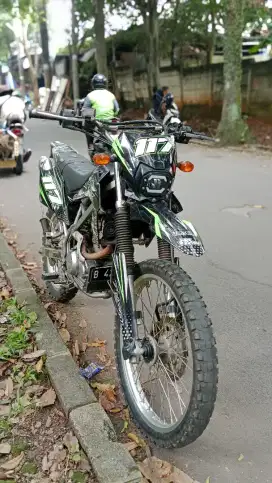 Kawasaki KLX tahun 2021 pajak hidup mepet