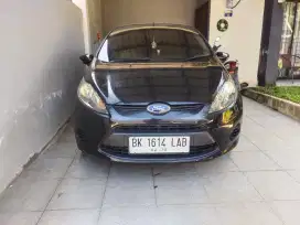 Dijual Ford Fiesta 1,4 A/T