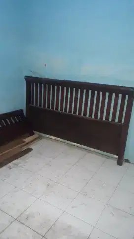 Dipan kasur jati ukuran besar