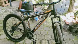 Sepeda Genio ukuran 27,5