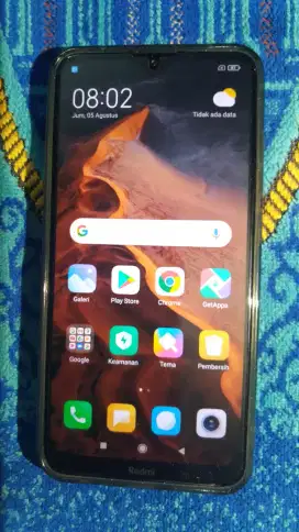 Xiaomi Redmi 8 ram 4/64gb 4G batre 5000mah