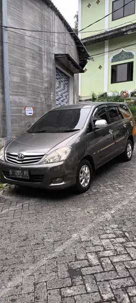 Toyota Kijang Innova 2010 Diesel