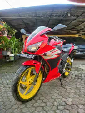 Honda CBR 150R 2016 Merah Surat Lengkap