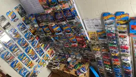 Hotwheels reguler dan premium