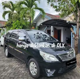 Kijang Innova 2011