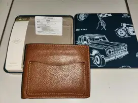 Dompet kulit Fossil new original. Murah aja..