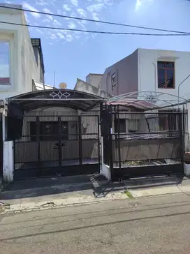 Dijual Cepat Murah Rumah di Taman Alfa Indah Dekat Toll Joglo Jakbar