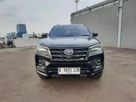 KM 19 RB, Fortuner 2.5 VRZ GR Diesel 2024 Hitam