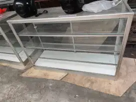 Rak etalase kaca display jualan
