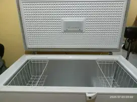 Freezer box merk Sharp
