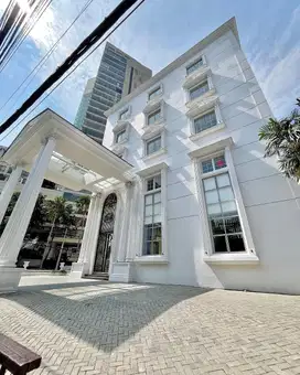 Sewa gedung komersial Pusat kota Surabaya, jalan basuki rahmat