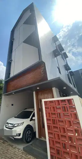 Wow,Mana lagi ada Rumah Sekeren ini di Pondok Labu, Mudah diakses pua